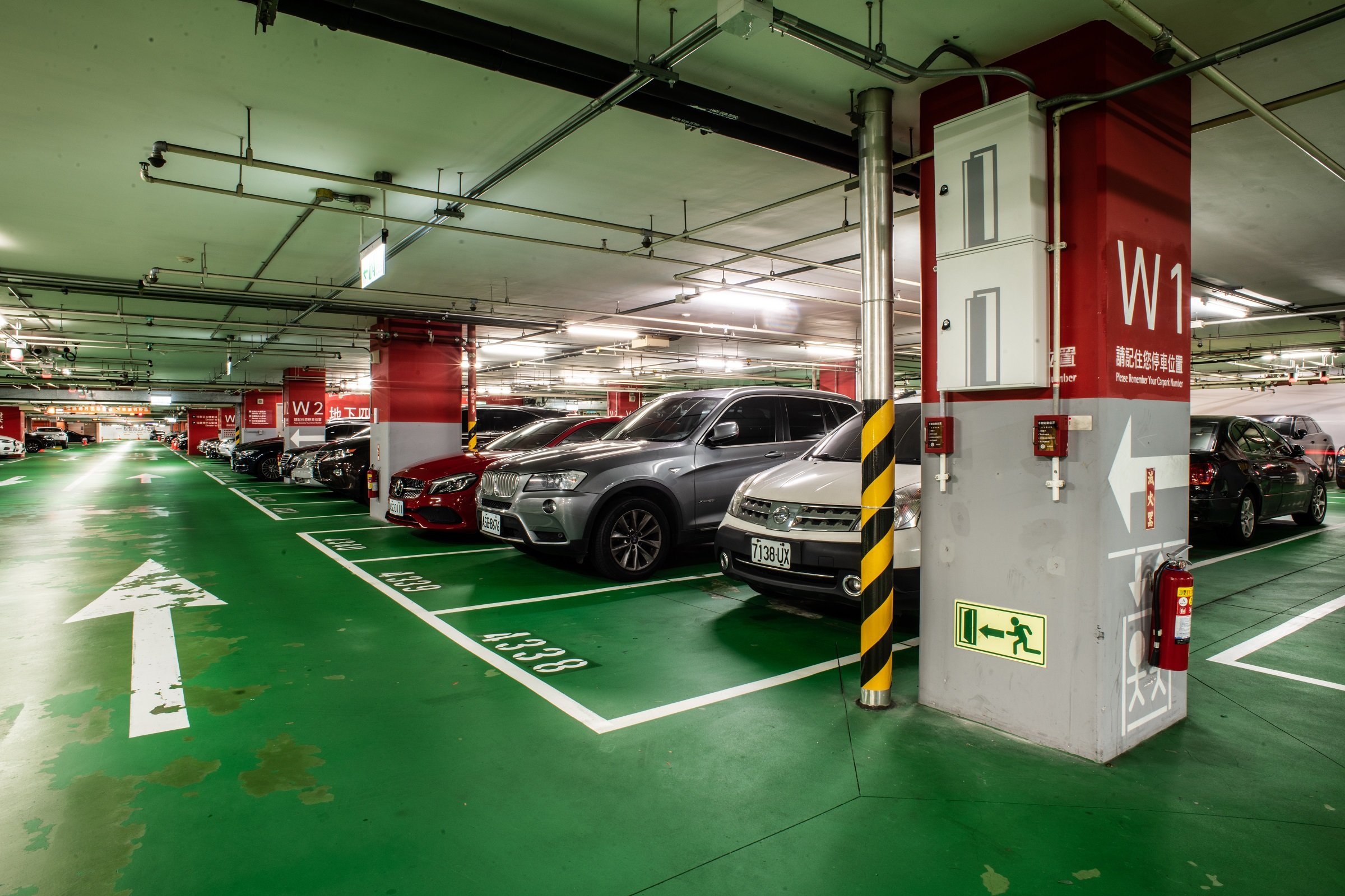 2026信義區百貨停車優惠｜停車費/信用卡/消費折抵懶人包